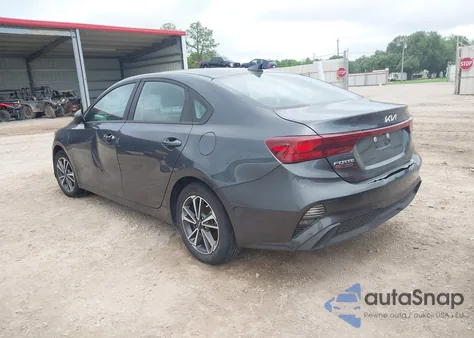 2023 Kia Forte Lxs z USA, uszkodzony, nr VIN 3KPF24AD3PE566815